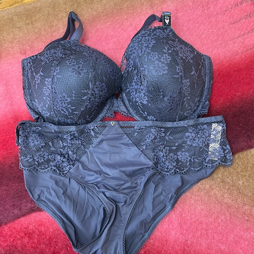 Victoria’s Secret Bra with free panty